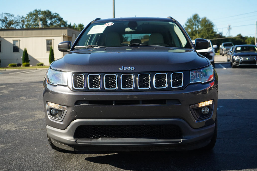 Used 2020 Jeep Compass Latitude FWD image 17