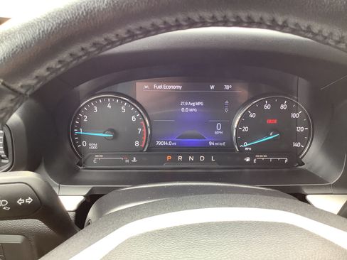 Used 2022 Ford Explorer XLT AWD/4WD image 14