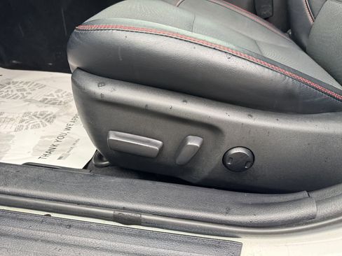 Used 2017 Toyota Camry SE image 15