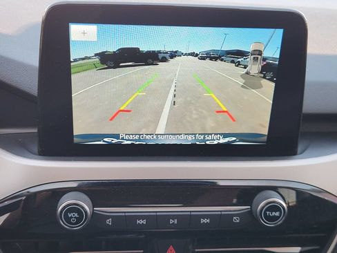 Used 2022 Ford Escape SEL FWD image 17
