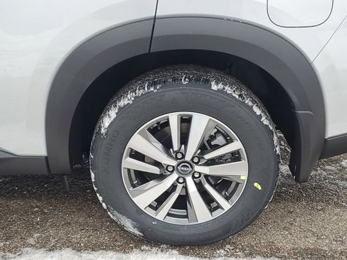 New 2025 Nissan Pathfinder SL image 32