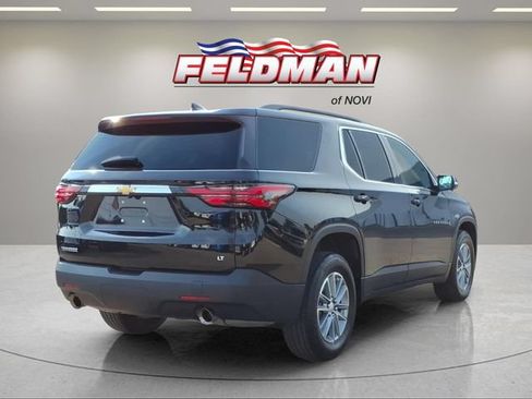 Used 2023 Chevrolet Traverse LT FWD image 6
