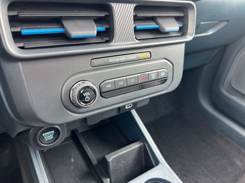 Certified 2025 Ford Maverick Lobo image 14