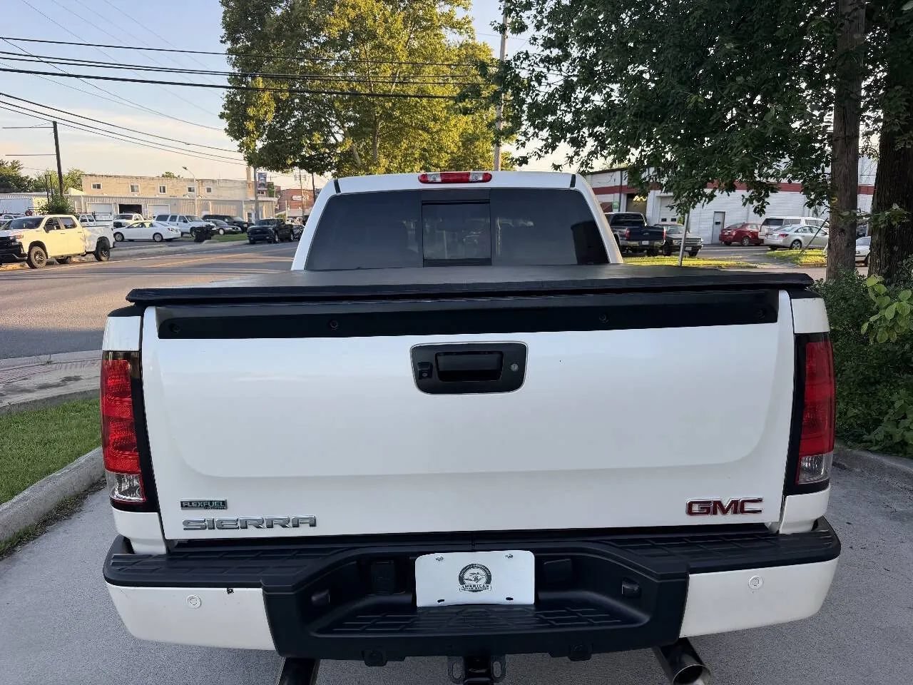 Used 2011 GMC Sierra 1500 Denali AWD/4WD image 10