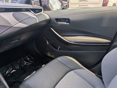 Used 2019 Toyota Corolla XSE FWD image 19