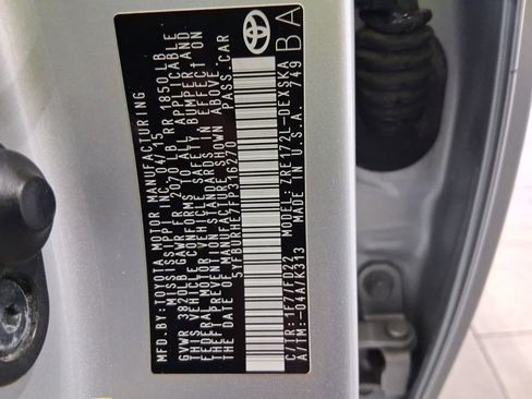 Used 2015 Toyota Corolla S FWD image 28