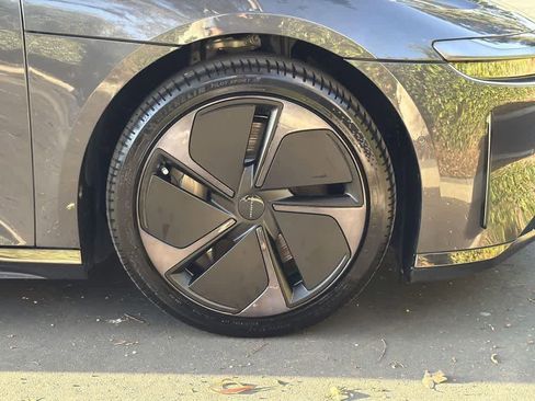 Used 2024 Lucid Air Touring image 42