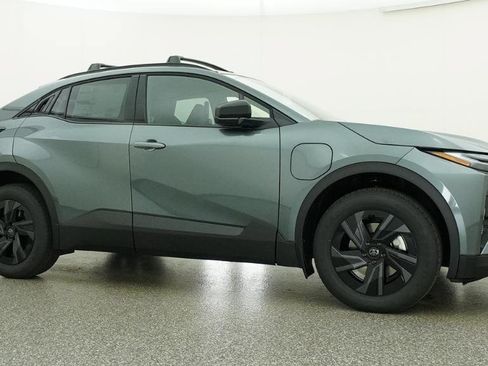 New 2026 Toyota C-HR AWD/4WD image 40
