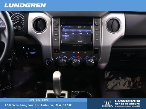 Used 2017 Toyota Tundra SR5 w/ SR5 Upgrade Package AWD/4WD image 20