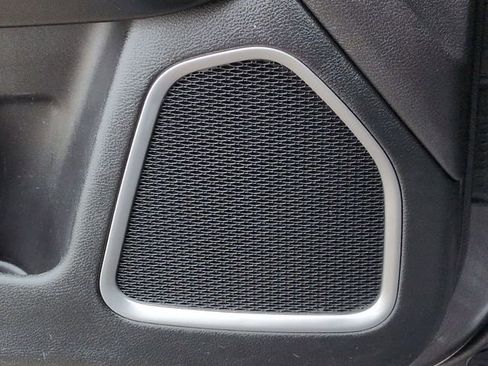 Used 2018 Jeep Compass Limited image 16