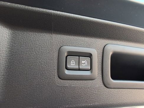 Used 2025 MAZDA CX-50 AWD 2.5 S w/ Weather Package image 11