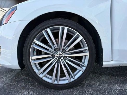 Used 2015 Volkswagen Passat 1.8T Sport FWD image 24