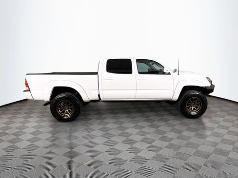Used 2013 Toyota Tacoma 4x4 Double Cab w/ TRD Sport Pkg image 8