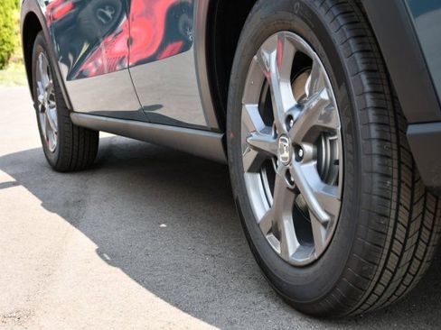 New 2026 Honda HR-V LX image 9