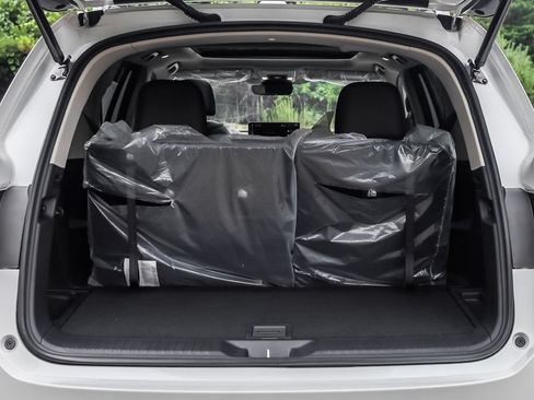 New 2026 Honda Pilot Touring image 9