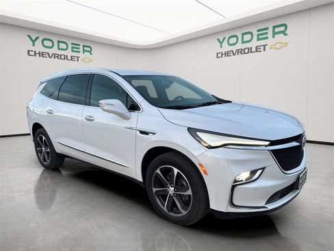 Used 2022 Buick Enclave Essence w/ Sport Touring Edition image 56