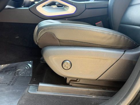 Used 2024 Mercedes-Benz GLE 350 4MATIC w/ 3rd Row Seat Package image 27