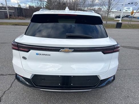 New 2025 Chevrolet Equinox EV LT w/ LPO, All-Weather Mat Package image 5