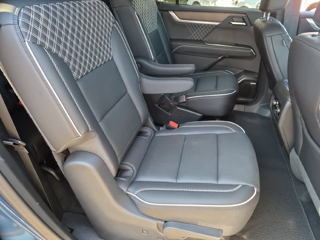 Used 2026 GMC Acadia Denali w/ Super Cruise Package AWD/4WD image 41