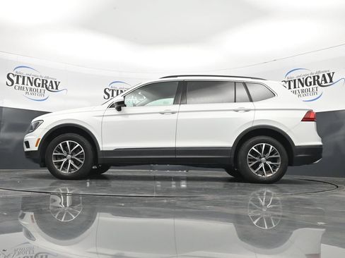 Used 2020 Volkswagen Tiguan SE AWD/4WD image 29
