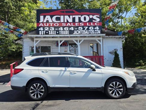 Used 2015 Subaru Outback 2.5i Limited AWD/4WD image 1