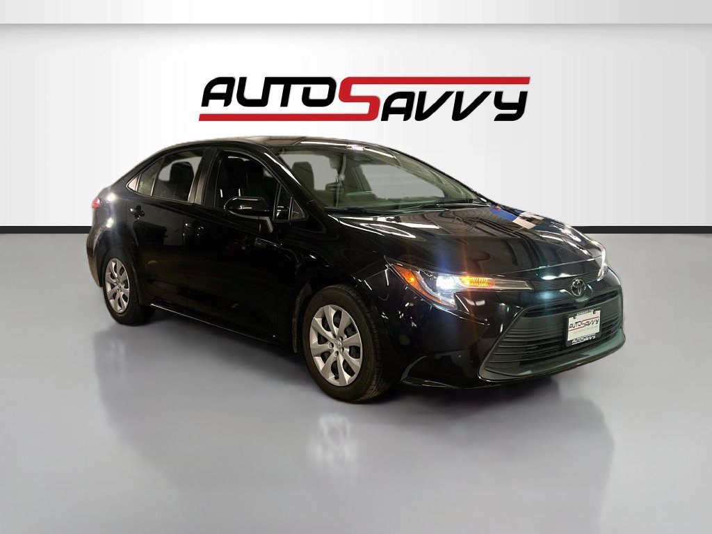 Used 2023 Toyota Corolla LE w/ Carpet Mat Package (TMS) FWD image 1