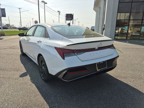 New 2026 Hyundai Elantra SEL Sport Premium image 7