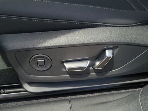 New 2026 Audi Q3 quattro 2.0T AWD/4WD image 18