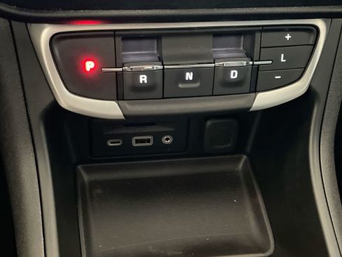 Used 2022 GMC Terrain SLT w/ Tech Package AWD/4WD image 20