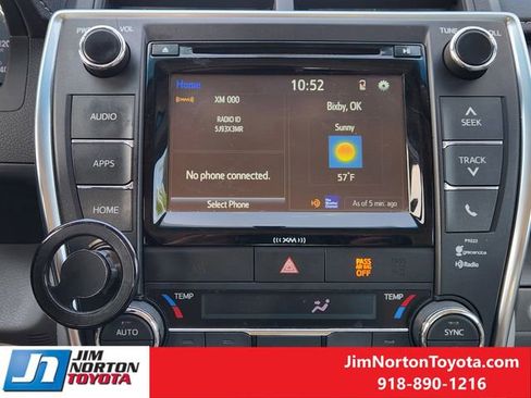Used 2016 Toyota Camry XLE FWD image 18