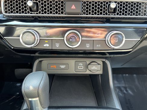 Used 2023 Honda Civic LX image 19