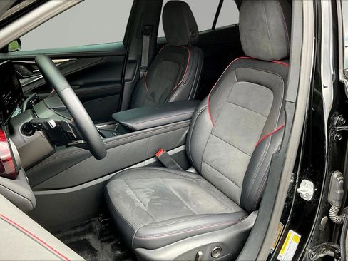 Used 2025 Chevrolet Blazer EV RS AWD/4WD image 18