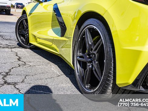 Used 2022 Chevrolet Corvette Stingray w/ Z51 Performance Package image 13