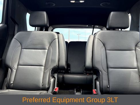 Used 2023 Chevrolet Traverse LT w/ LT Premium Package FWD image 22