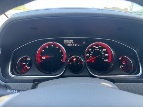 Used 2016 GMC Acadia SLT w/ Open Road Package FWD image 11