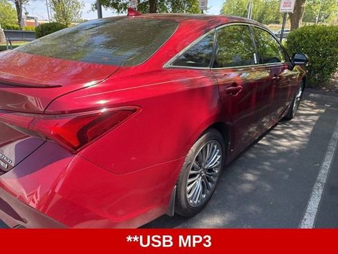 Used 2019 Toyota Avalon Limited w/ Advanced Safety Package image 6