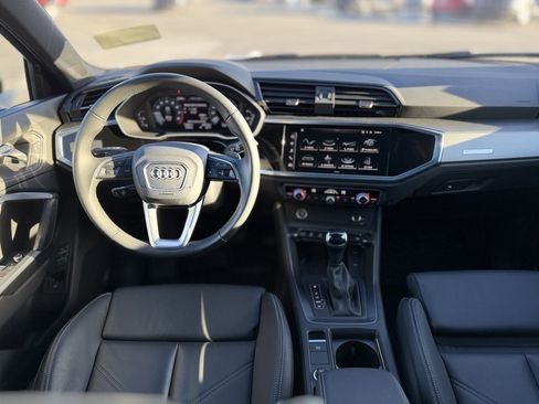 Certified 2025 Audi Q3 2.0T Premium w/ Convenience Package image 11