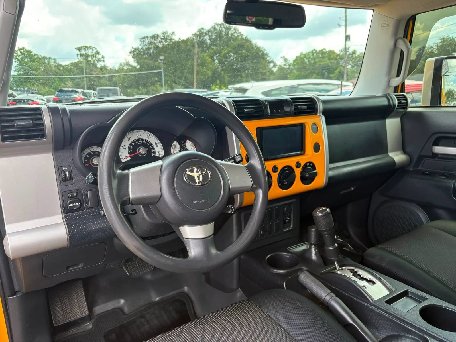 Used 2010 Toyota FJ Cruiser 4WD image 10