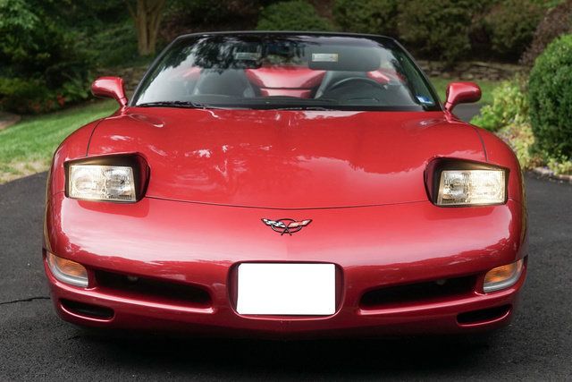 Used 2004 Chevrolet Corvette Convertible w/ Preferred Equipment Group RWD image 13