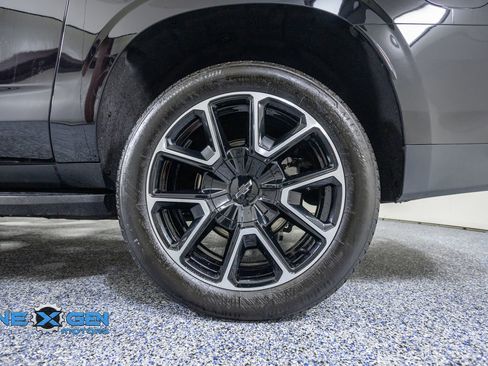 Used 2024 Chevrolet Suburban RST w/ Luxury Package AWD/4WD image 48