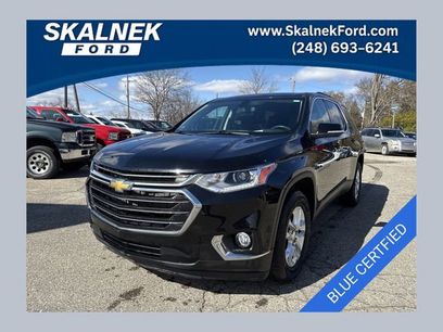 Used 2021 Chevrolet Traverse LT