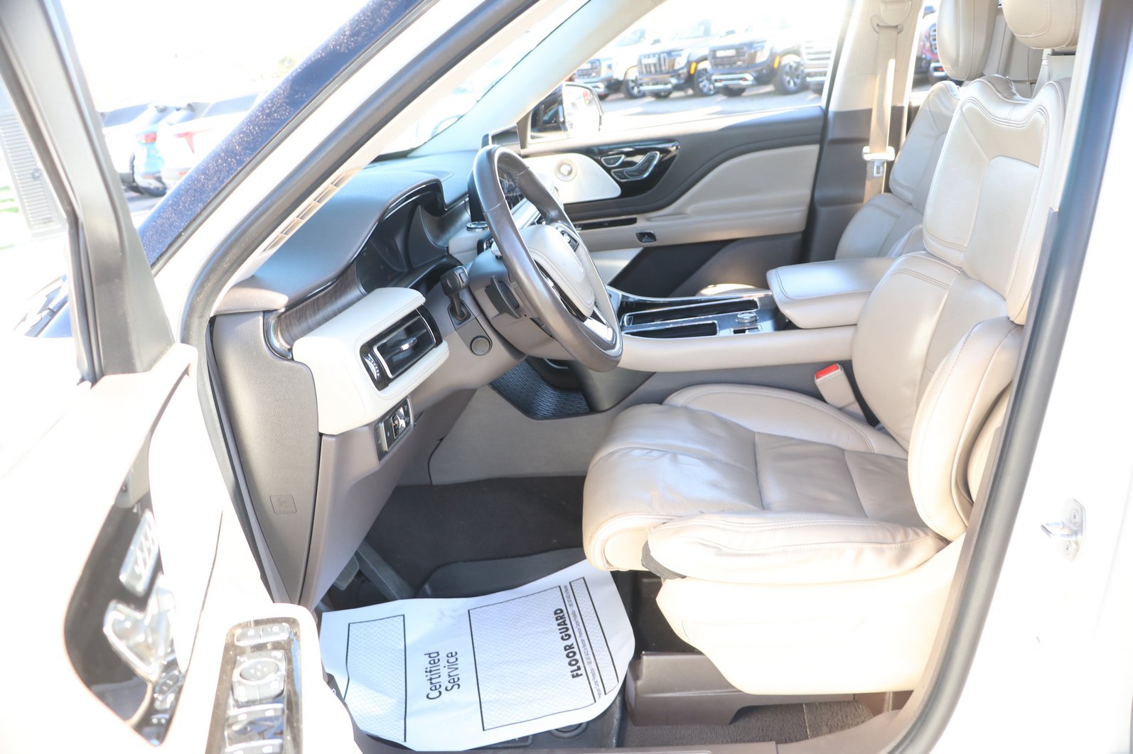 Used 2020 Lincoln Aviator Reserve w/ Equipment Group 202A AWD/4WD image 13