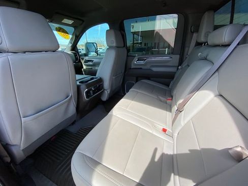 Used 2024 Chevrolet Silverado 2500 LTZ w/ LTZ Convenience Package image 14