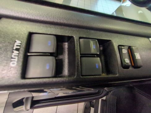 Used 2020 Toyota 4Runner TRD Off-Road image 12