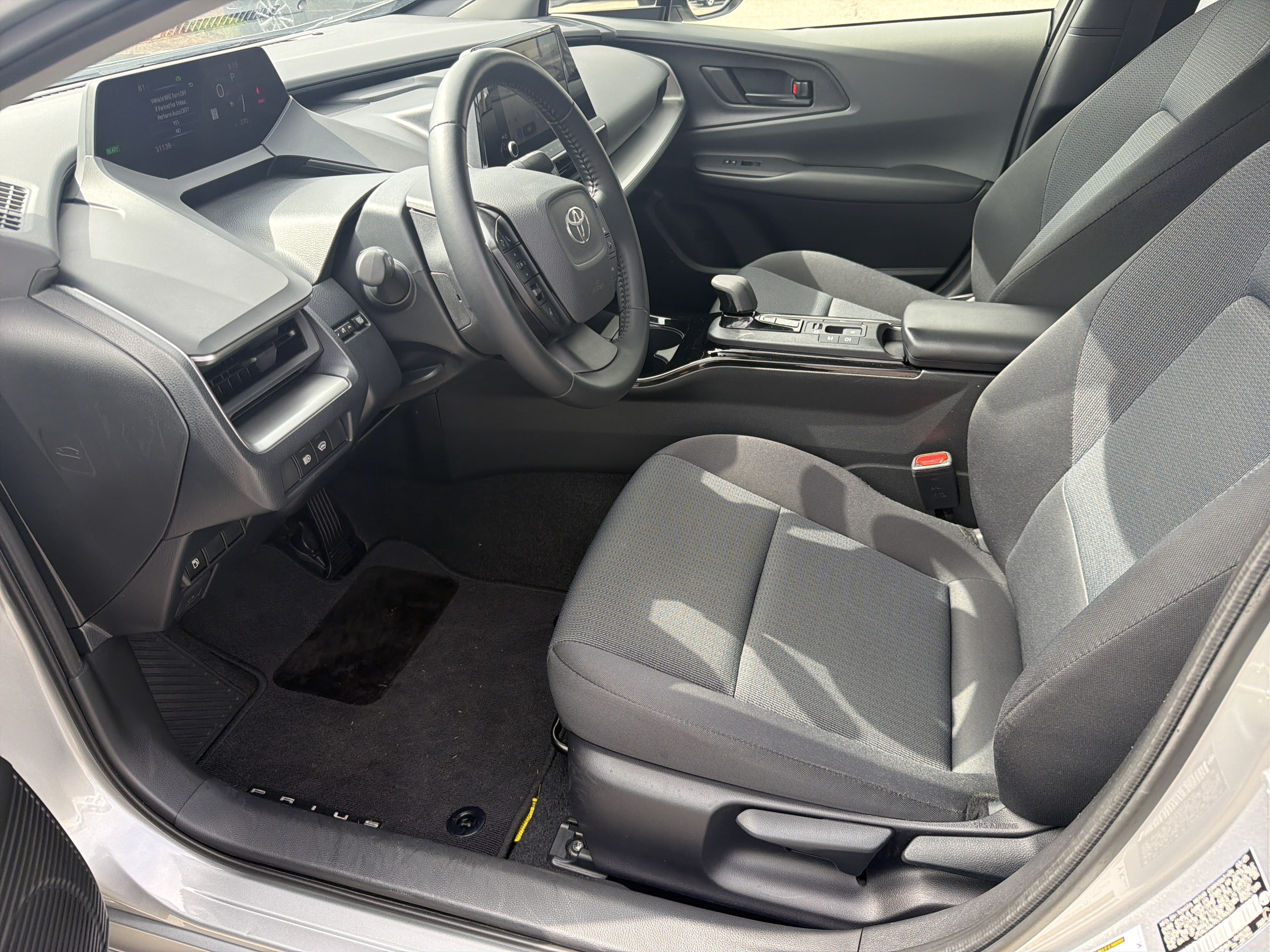 Certified 2025 Toyota Prius LE FWD image 19