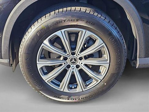 Certified 2025 Mercedes-Benz GLC 300 image 21