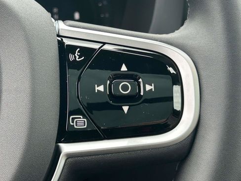 New 2026 Volvo XC60 B5 Core w/ Climate Package image 22