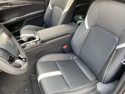 New 2026 Toyota Camry SE FWD image 19