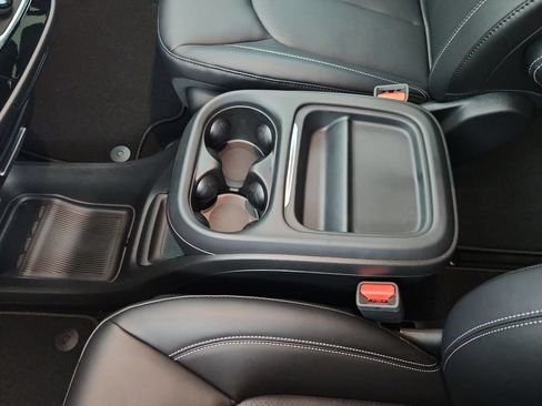 New 2027 Chrysler Pacifica LX FWD image 27