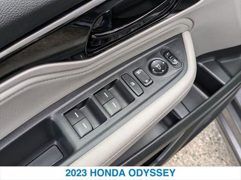 Certified 2023 Honda Odyssey Touring image 13